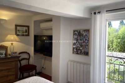 Maison &agrave; vendre &agrave; VILLECROZE  - 8 pi&egrave;ces - 155 m&sup2; 