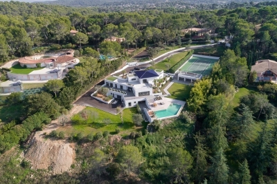 Maison &agrave; louer &agrave; CANNES  - 10 pi&egrave;ces - 690 m&sup2; 