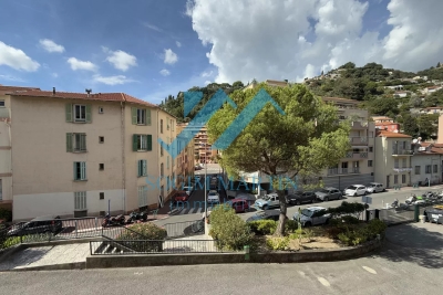 Commerce à louer à MENTON Nord - 2 pièces - 51 m² 