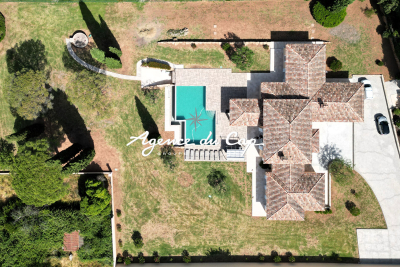 House for sale in PUGET-SUR-ARGENS Les Calanques - 5 rooms - 270 m² 