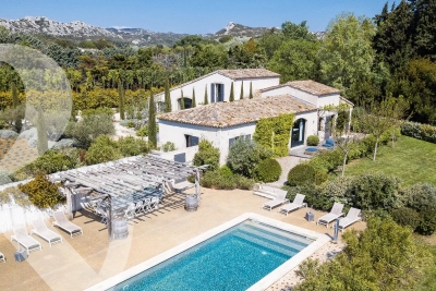 Maison à vendre à MAUSSANE-LES-ALPILLES Longuillar - 8 pièces - 285 m² 