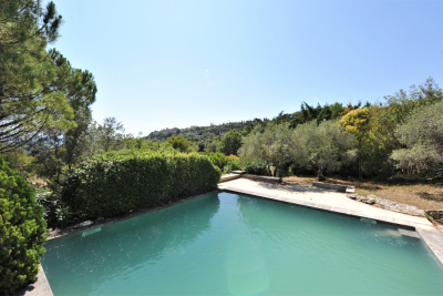 House for sale in GORDES  - 5 rooms - 170 m² 