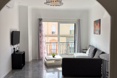 Apartment to rent in ST-RAPHAËL  - 3 rooms - 66 m&sup2; 