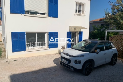 Appartement à louer à HYÈRES  - 3 pièces - 51 m² 