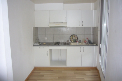 Appartement &agrave; louer &agrave; BÉZIERS  - 3 pi&egrave;ces - 39 m&sup2; 