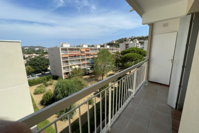 Appartement &agrave; louer &agrave; ST-RAPHAËL  - 2 pi&egrave;ces - 46 m&sup2; 