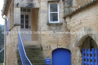 Appartement à louer à ST RESTITUT  - 4 pièces - 85 m² 