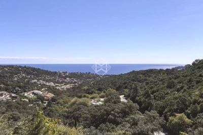 Maison &agrave; vendre &agrave; CAVALAIRE-SUR-MER Les Routes i - 6 pi&egrave;ces - 178 m&sup2; 