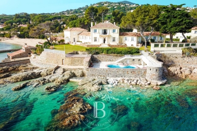 Luxury Seaside Villa Vacation Rentals in Saint-Tropez