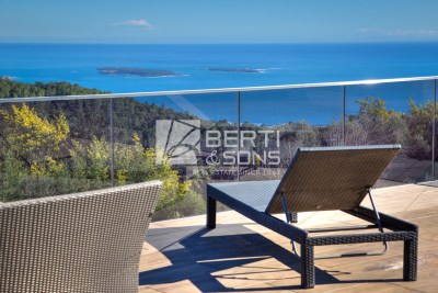 Maison &agrave; vendre &agrave; immobilier TANNERON  - 6 pi&egrave;ces - 330 m&sup2; 