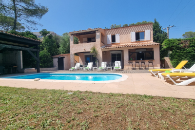 Maison &agrave; vendre &agrave; ST-RAPHAËL  - 5 pi&egrave;ces - 120 m&sup2; 