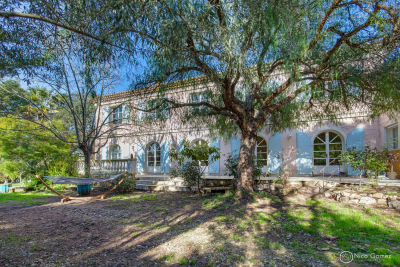 Maison &agrave; vendre &agrave; ST-RAPHAËL  - 8 pi&egrave;ces - 273 m&sup2; 