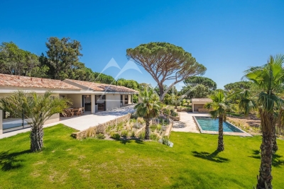 Maison à louer à RAMATUELLE  - 6 pièces - 3500 m² 