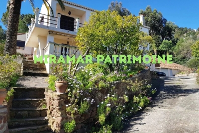 Maison &agrave; vendre &agrave; LE TRAYAS  - 8 pi&egrave;ces - 168 m&sup2; 