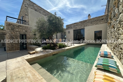 Maison à vendre à GRIGNAN Le-Calvaire - 10 pièces - 270 m² 
