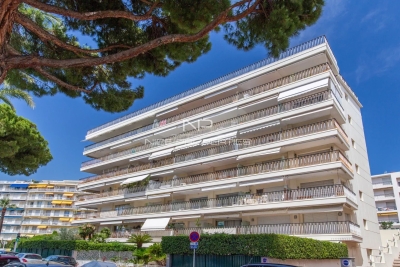 Appartement à vendre à CANNES Broussailles - 3 pièces - 110 m² 