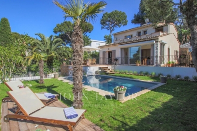 Maison &agrave; louer &agrave; CAP D'ANTIBES  - 4 pi&egrave;ces - 160 m&sup2; 