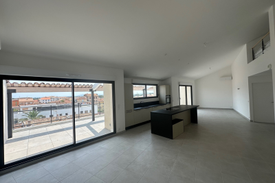 Appartement &agrave; vendre terrasse villa toit vue mer 