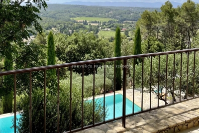 House for sale in LORGUES  - 5 rooms - 210 m² 