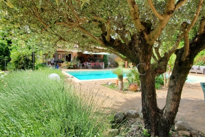 Maison à vendre à JOYEUSE Tauleac Baudoin - 17 pièces - 363 m² 