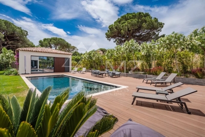 Maison à louer à ST-TROPEZ   - 300 m² 