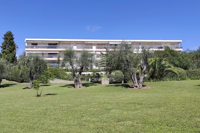 Appartement à vendre residence piscine vue alpes maritimes