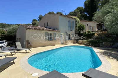 Maison &agrave; louer &agrave; MOUGINS  - 7 pi&egrave;ces - 238 m&sup2; 
