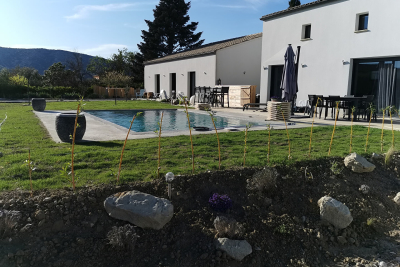 Maison à vendre à MALAUCÈNE Joucas - 5 pièces - 180 m² 