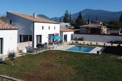 Maison &agrave; vendre &agrave; MALAUCÈNE  - 5 pi&egrave;ces - 180 m&sup2; 