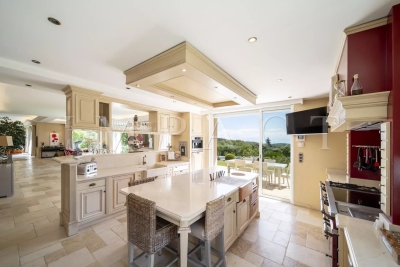 Villa à Mougins &agrave; louer à partir de 18 000 € / semaine, Photo 13