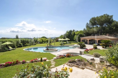 Villa à Mougins &agrave; louer à partir de 18 000 € / semaine, Photo 3