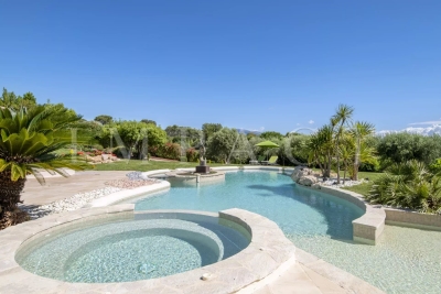 Villa à Mougins &agrave; louer à partir de 18 000 € / semaine, Photo 5
