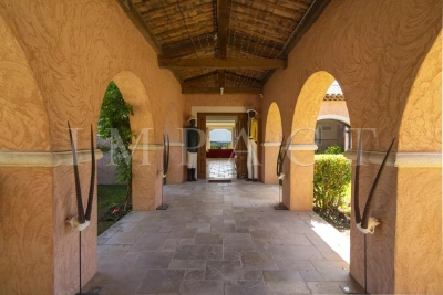 Villa à Mougins &agrave; louer à partir de 18 000 € / semaine, Photo 7