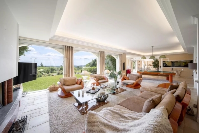 Villa à Mougins &agrave; louer à partir de 18 000 € / semaine, Photo 9
