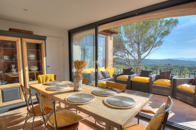 Maison à vendre à ST-RAPHAËL Peyron-Saint Sebastien - 10 pièces - 221 m² 