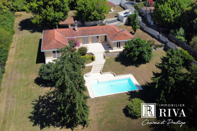 Maison à vendre à CAMBLANES-ET-MEYNAC  - 7 pièces - 195 m² 