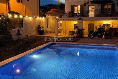 Maison à vendre à GOLFE JUAN  - 7 pièces - 138 m² 