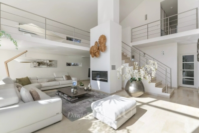 Maison à vendre à CRESPIERES Jouars-Pontchartrain - 7 pièces - 411 m² 