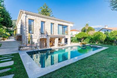 Maison à vendre à ROQUEBRUNE-CAP-MARTIN Rn7 - 4 pièces - 157 m² 