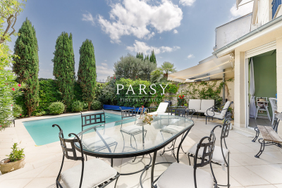 Maison à vendre à BORDEAUX Lestonat-Monsejour 1 - 9 pièces - 280 m² 