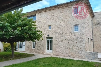 Maison à vendre à MONTÉLIMAR  - 6 pièces - 375 m² 