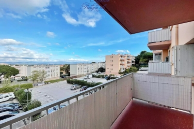 Appartement à louer à GIENS  - 2 pièces - 27 m² 