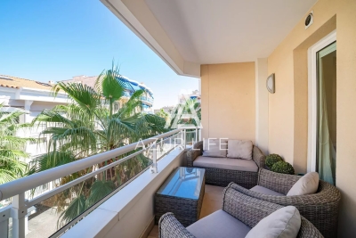 Appartement &agrave; vendre &agrave; BEAULIEU-SUR-MER  - 4 pi&egrave;ces - 148 m&sup2; 