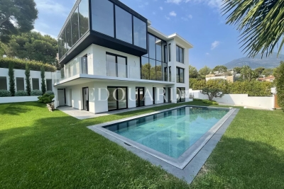 Maison à vendre piscine chauffage sol alpes maritimes