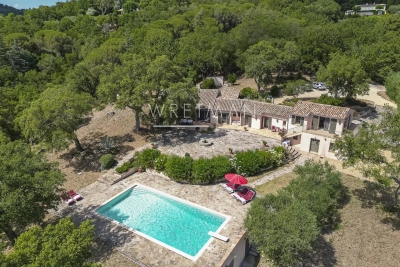 Maison &agrave; vendre &agrave; LA GARDE-FREINET  - 6 pi&egrave;ces - 210 m&sup2; 