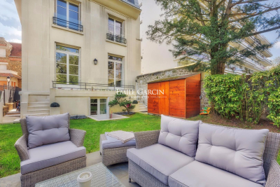 Maison à louer à NEUILLY SUR SEINE Les Groux - 7 pièces - 280 m² 