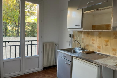 Appartement à louer à AIX-EN-PROVENCE La Roque-d'Anthéron - 1 pièces - 36 m² 
