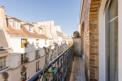 Appartement à louer à PARIS 6EME  - 2 pièces - 60 m² 