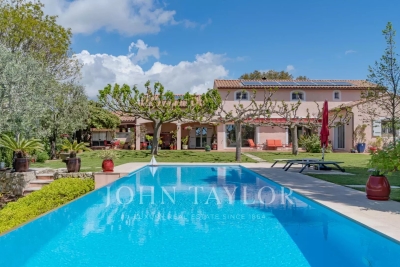 House for sale in VALBONNE  - 8 rooms - 213 m&sup2; 