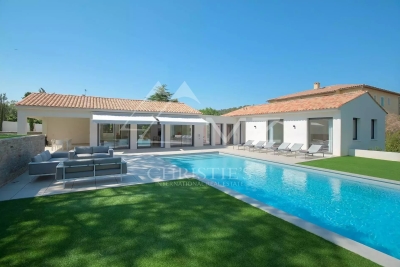 Maison à louer à ST-TROPEZ  - 6 pièces - 1658 m² 